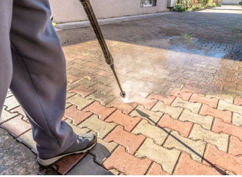 Cleaning driveways top tips