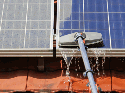 Top Tips For Cleaning Solar Panels 1